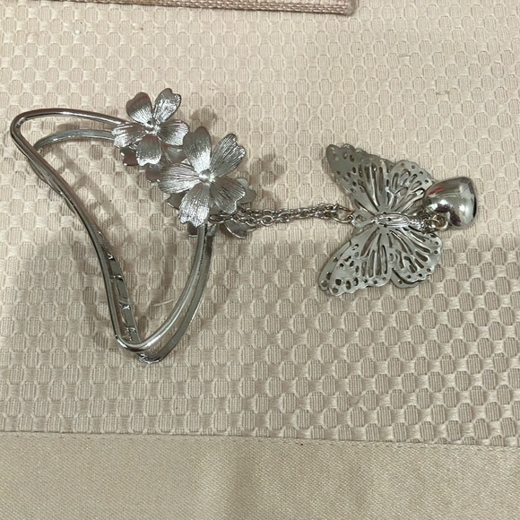 Silver Butterfly & Flower Hair Clip - Picture 2 of 5